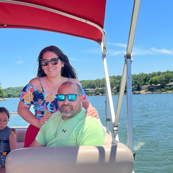 Meet your Posher, Jaymee - Picture 2 of 2